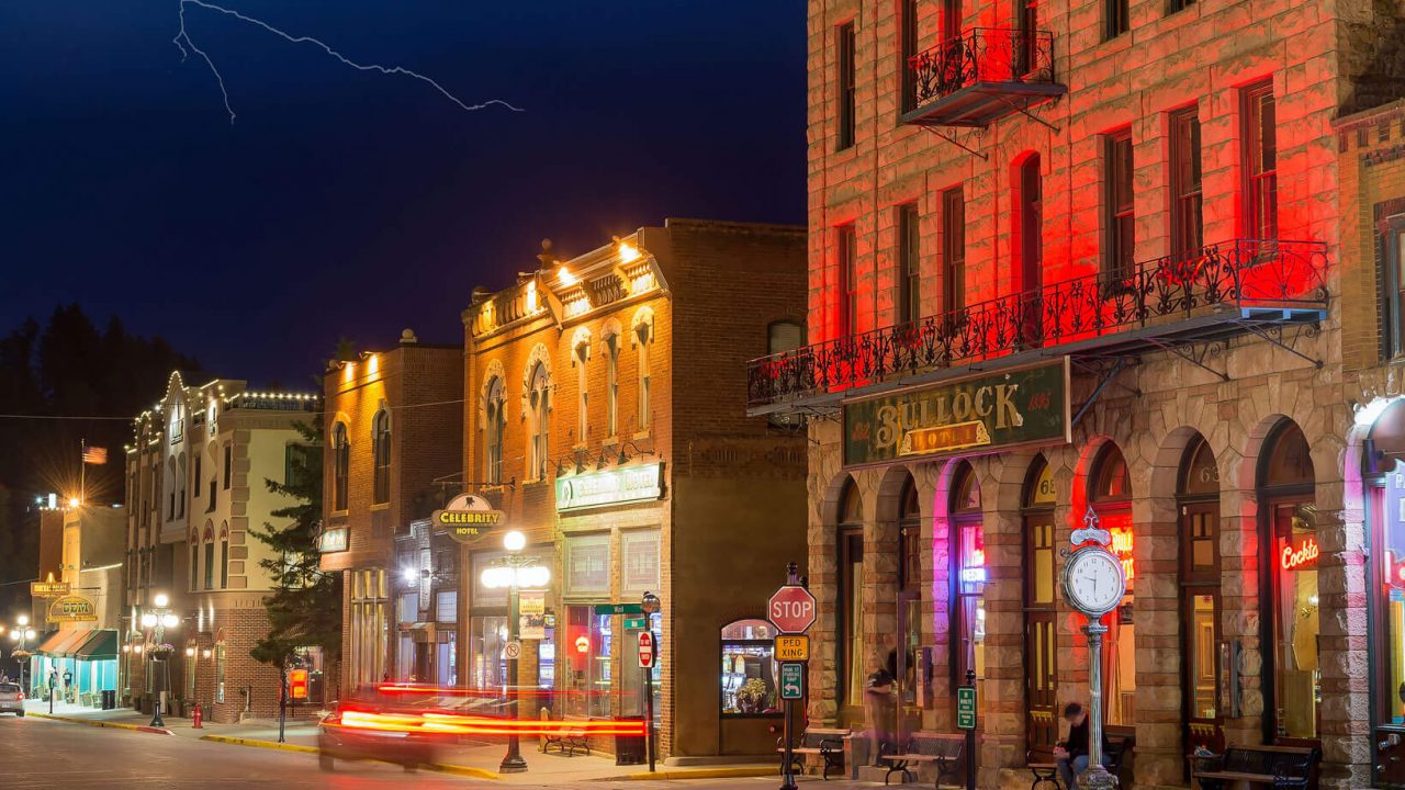 Deadwood Party Bus 6057172000